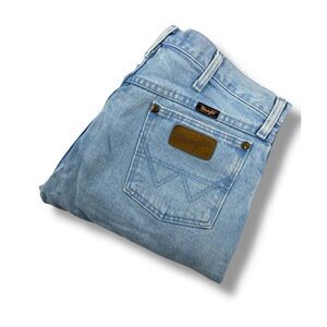 Wrangler Men's Jeans in Light Blue Denim